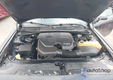 2015 Dodge Challenger Sxt z USA, uszkodzony, nr VIN 2C3CDZAG6FH888716